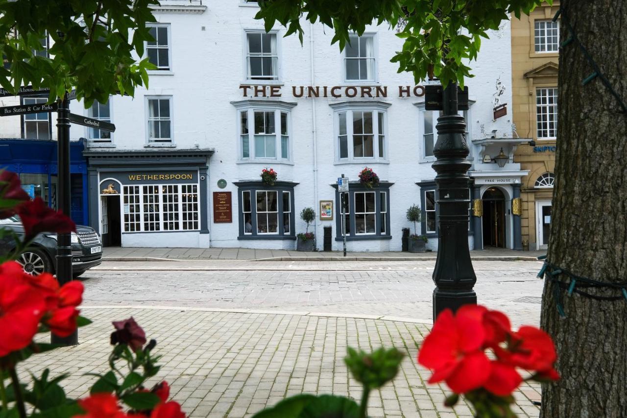 The Unicorn Hotel Wetherspoon Kaštela Exterior foto